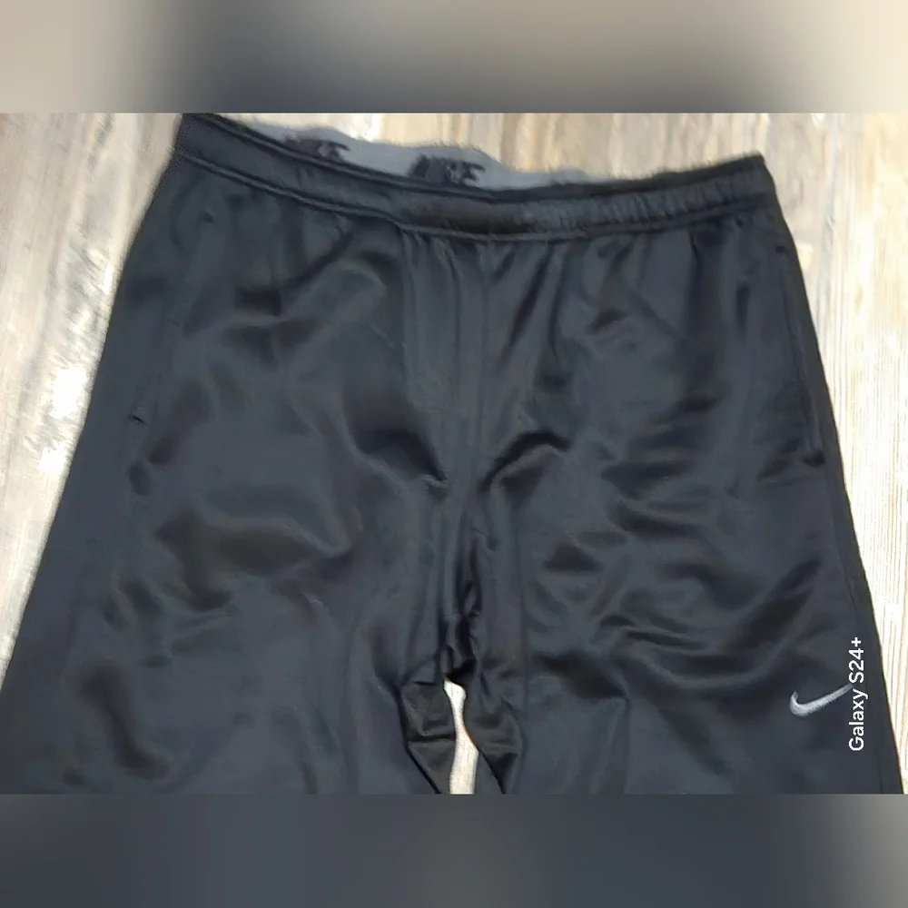 Nike Black Men’s Sweatpants Joggers - Picture 5 of 16